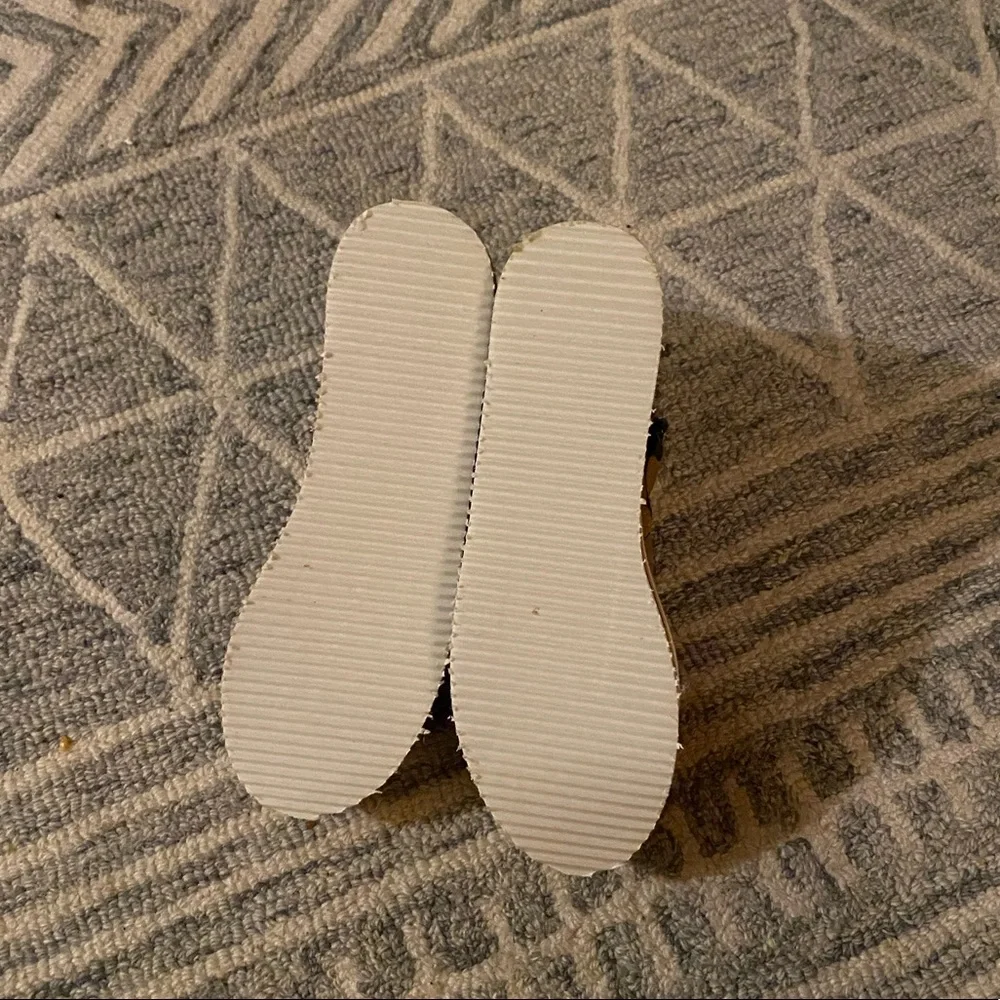 Platform shoes, Sz 6 - Picture 3 of 3